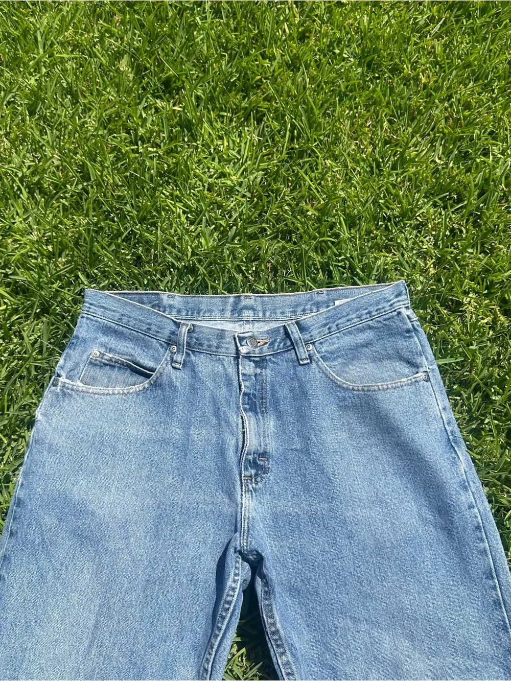 Men's Classic Light Blue Denim Jeans Size 34x30 Relaxed Fit